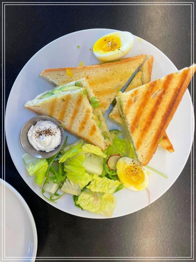 Beach Boutique Hotel And Spa By Tlv Hotels Tel Aviv Dış mekan fotoğraf